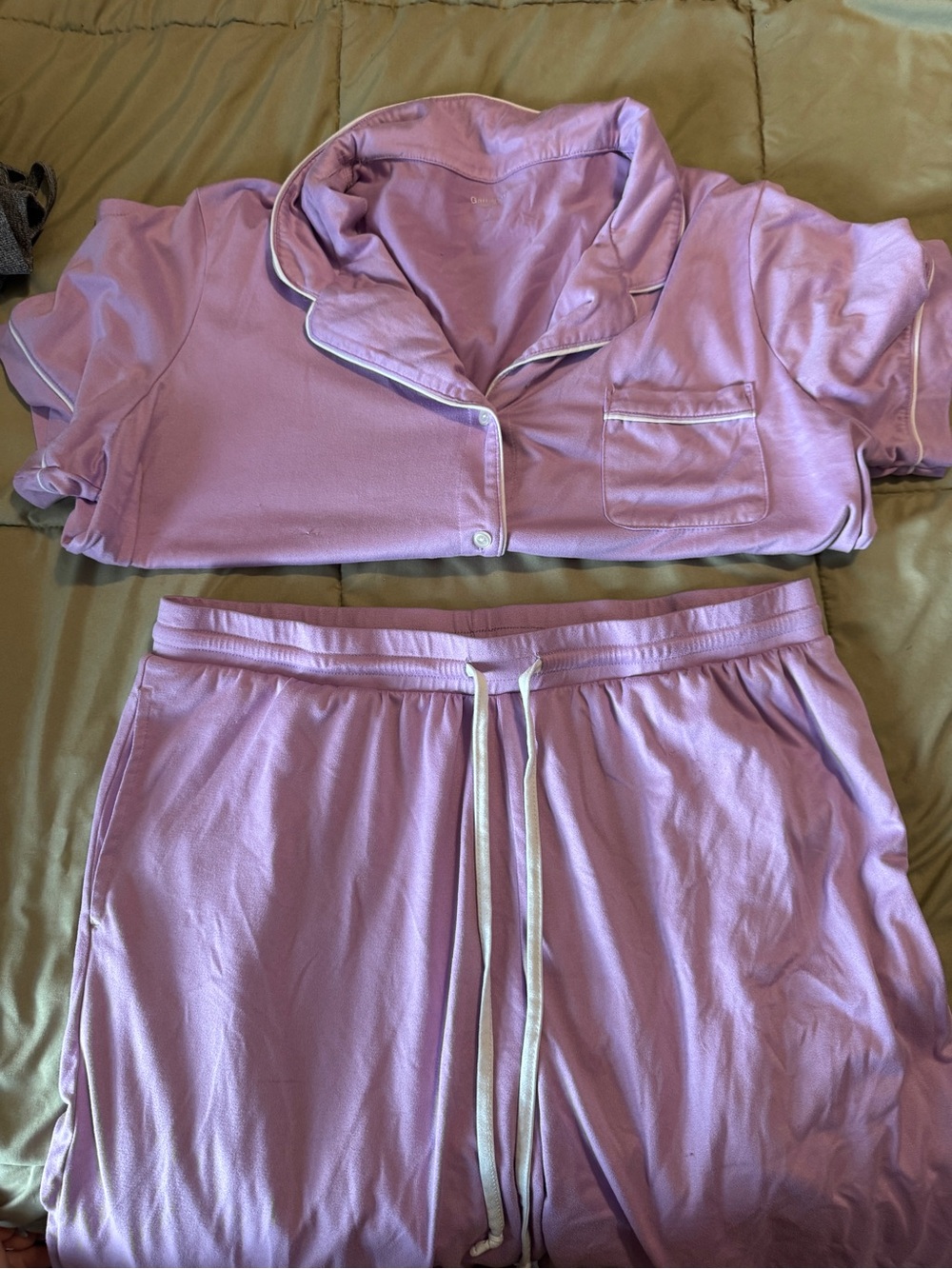 GAP Lavender Short-Sleeve Pajama Set with White Piping